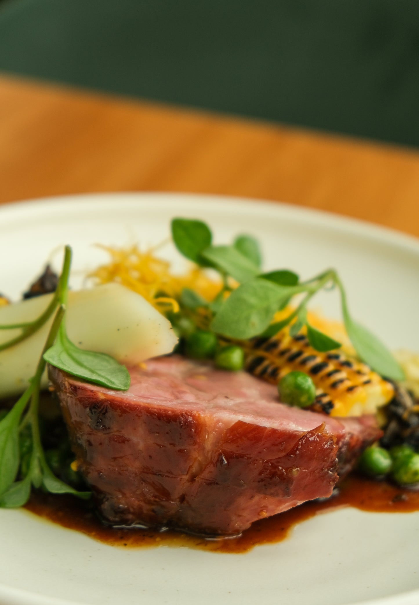 The gatherly Christmas Ham & Garden Box